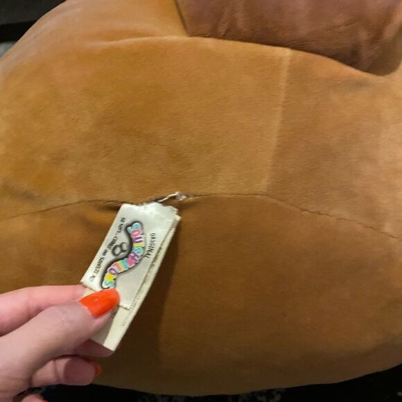 Chip The Beaver Squishmallow 20” pillow hearts - Picture 3 of 4